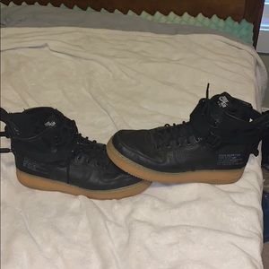 Black Nike sf af1